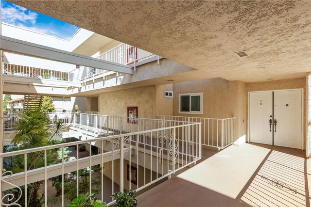 2386 Via Mariposa W 2B, Laguna Woods, CA 92637