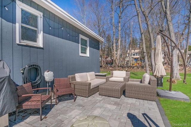 10 Locust Road, Brewster, NY 10509