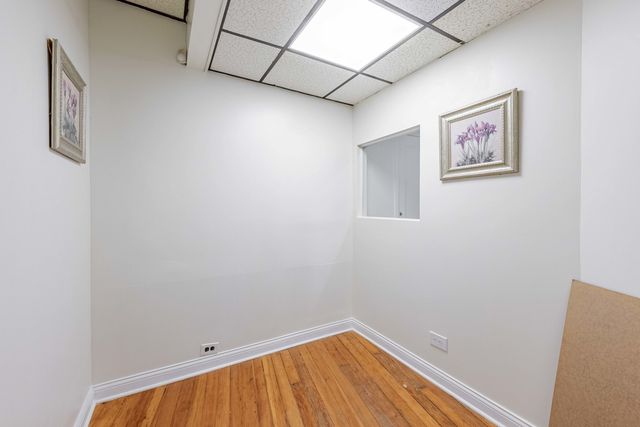 4276 S Archer Avenue, Chicago, IL 60632