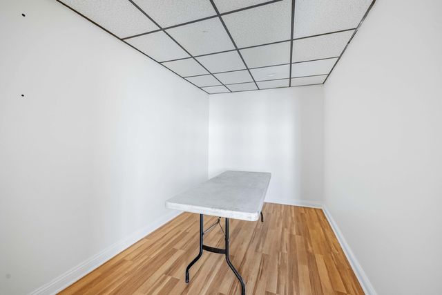 4276 S Archer Avenue, Chicago, IL 60632