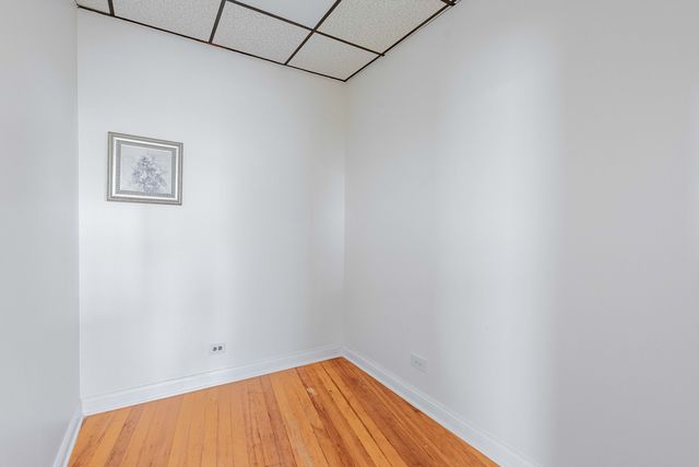 4276 S Archer Avenue, Chicago, IL 60632