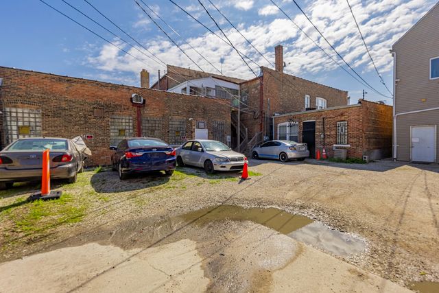 4276 S Archer Avenue, Chicago, IL 60632