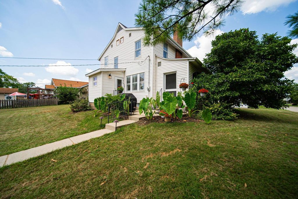 3405 Woodlawn Avenue, Grove City, OH 43123