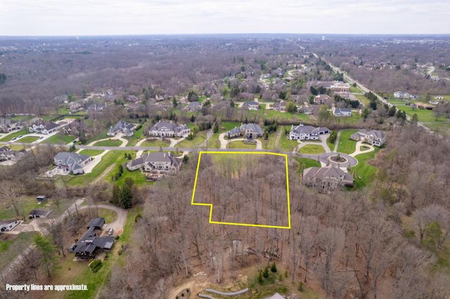 5164 Riverway Run, Powell, OH 43065