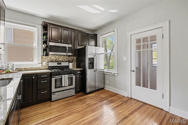 727 Landscape Avenue, Webster Groves, MO 63119