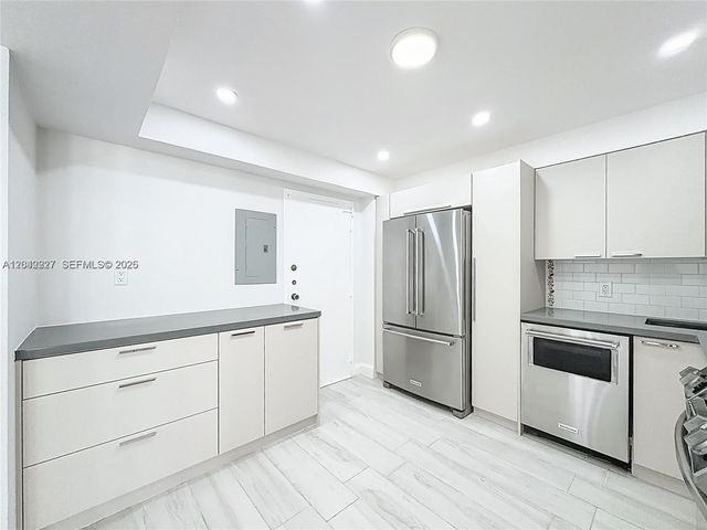 250 174th St 1211, Sunny Isles Beach, FL 33160