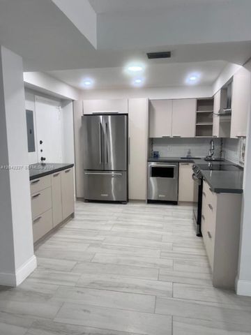 250 174th St 1211, Sunny Isles Beach, FL 33160