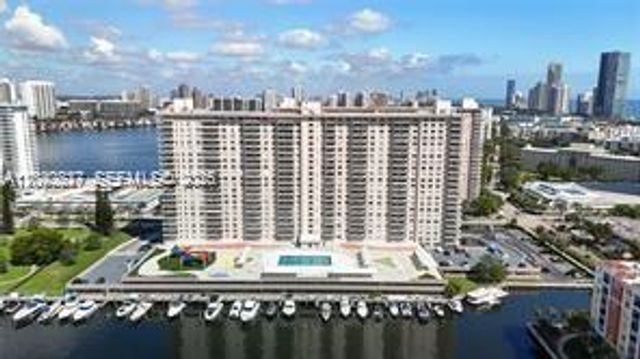 250 174th St 1211, Sunny Isles Beach, FL 33160