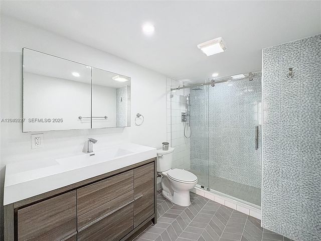 250 174th St 1211, Sunny Isles Beach, FL 33160