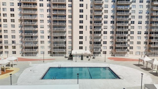 250 174th St 1211, Sunny Isles Beach, FL 33160