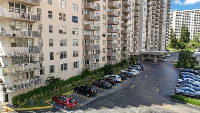 250 174th St 1211, Sunny Isles Beach, FL 33160