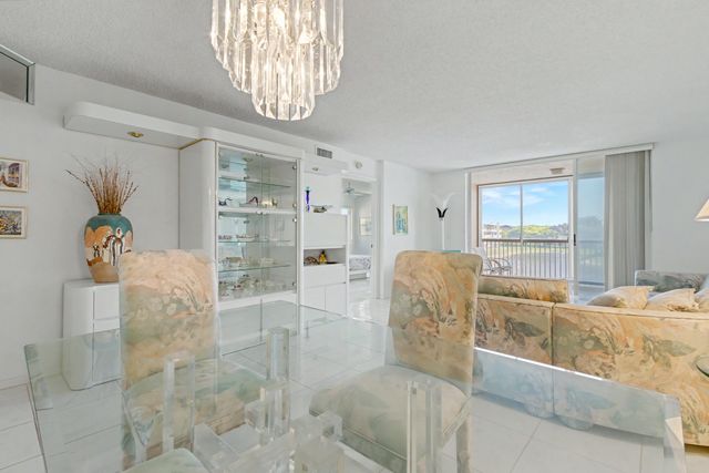 7552 Trent Drive 301, Tamarac, FL 33321