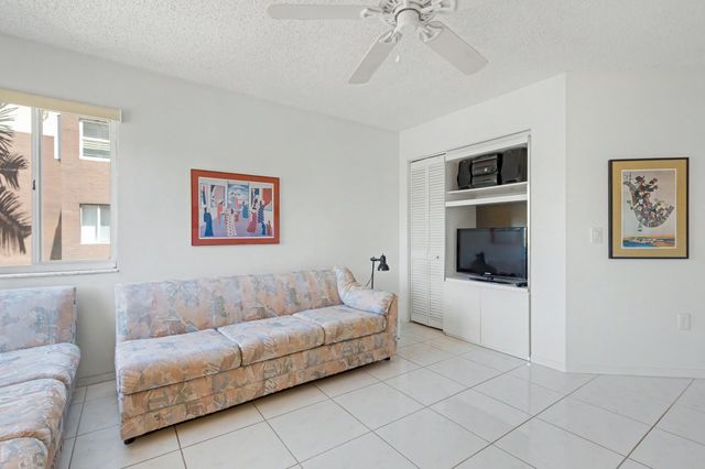 7552 Trent Drive 301, Tamarac, FL 33321