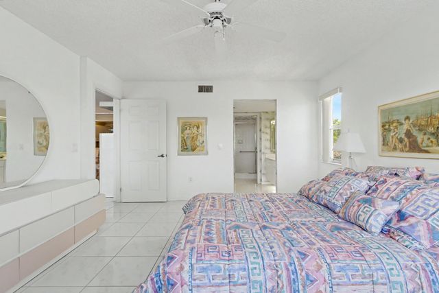 7552 Trent Drive 301, Tamarac, FL 33321