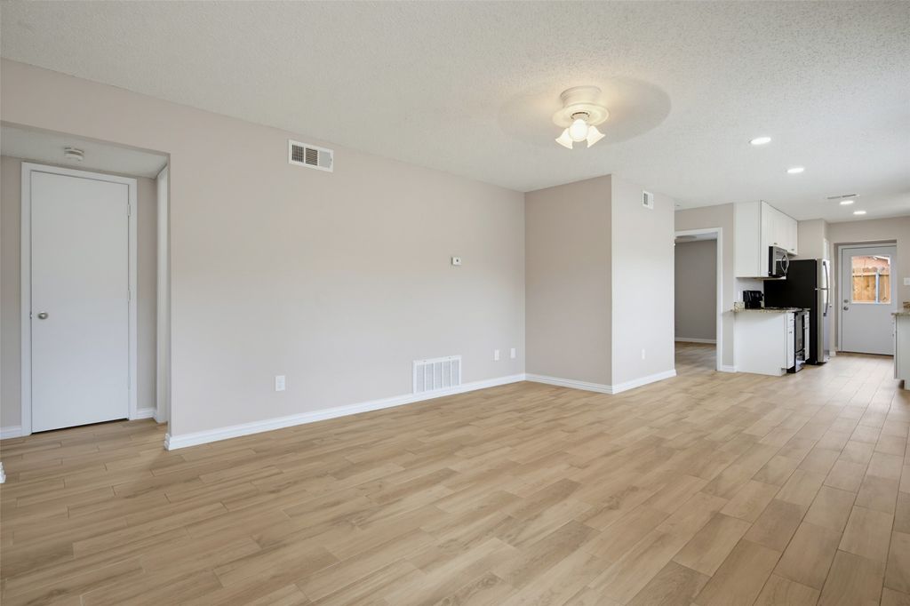 2329 Lido Lane, Arlington, TX 76015 — photo 4