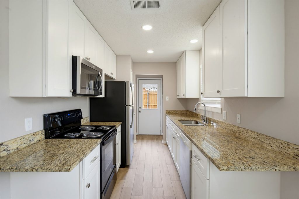 2329 Lido Lane, Arlington, TX 76015 — photo 5