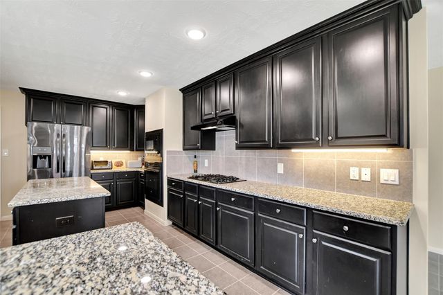 10 Spanish Bay Court N, Manvel, TX 77578