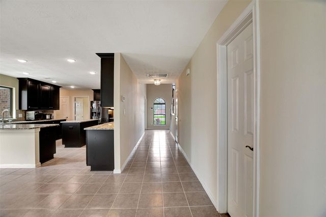 10 Spanish Bay Court N, Manvel, TX 77578