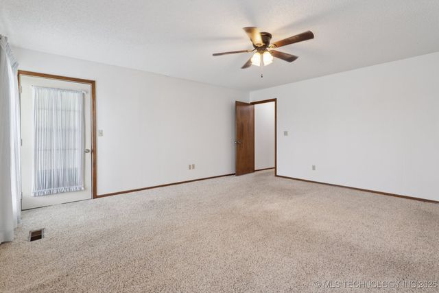 1601 Merlin, Pryor, OK 74361