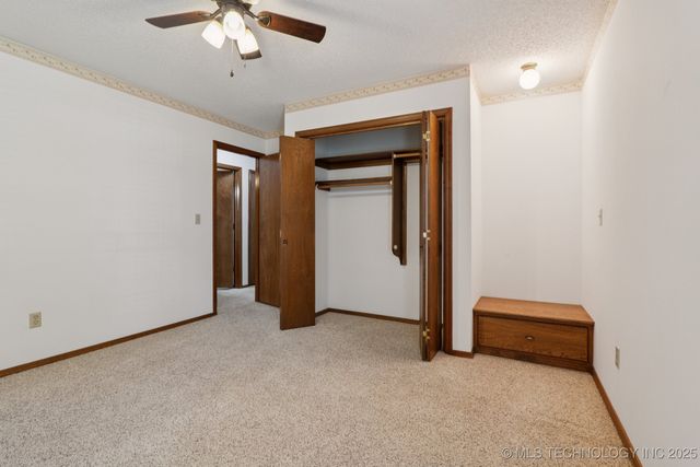 1601 Merlin, Pryor, OK 74361