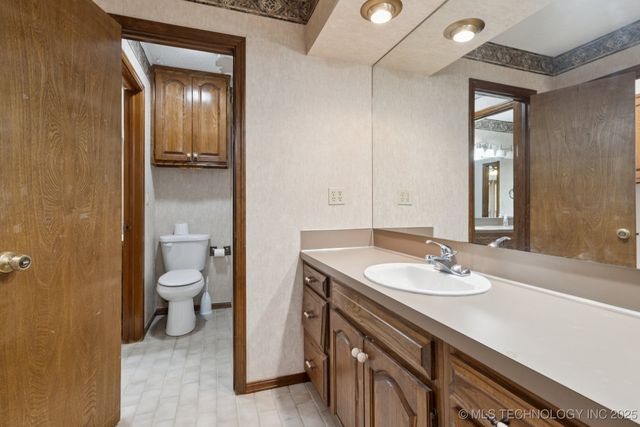 1601 Merlin, Pryor, OK 74361