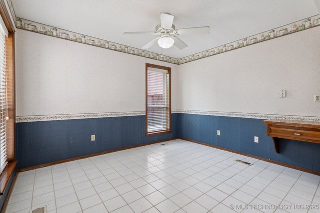 1601 Merlin, Pryor, OK 74361