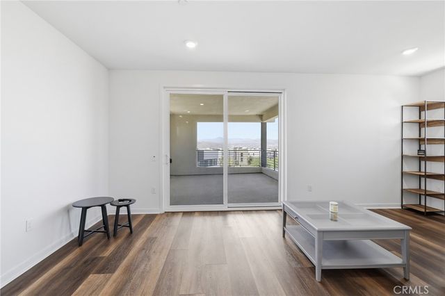 27525 Illumination Court, Valencia, CA 91381