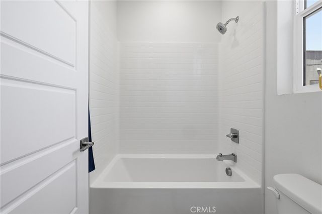 27525 Illumination Court, Valencia, CA 91381