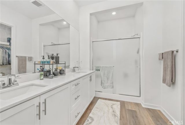 27525 Illumination Court, Valencia, CA 91381