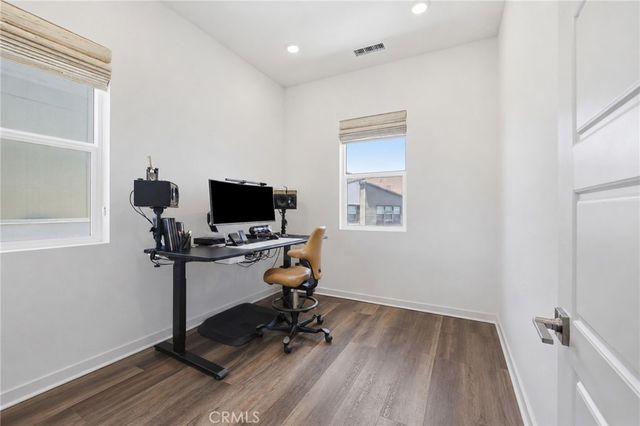27525 Illumination Court, Valencia, CA 91381