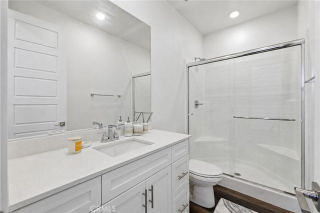27525 Illumination Court, Valencia, CA 91381