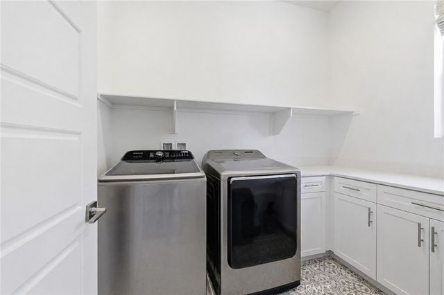 27525 Illumination Court, Valencia, CA 91381