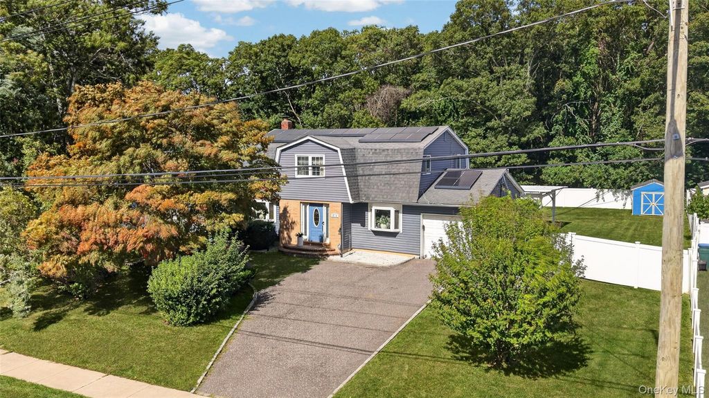 815 Expressway Drive N, Medford, NY 11763 — photo 4