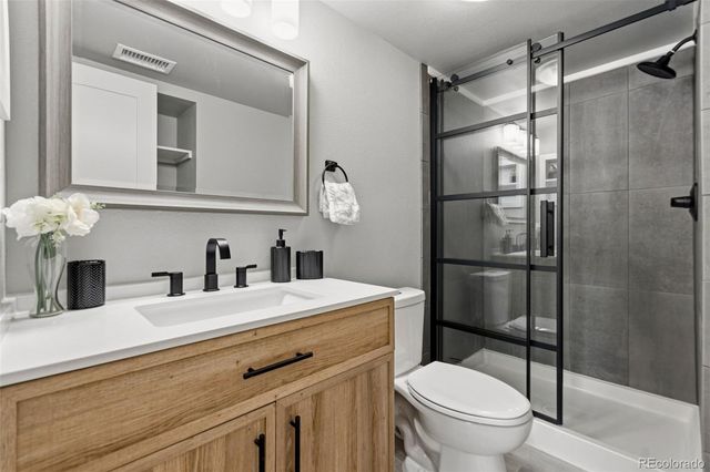 8555 Fairmount Drive E102, Denver, CO 80247