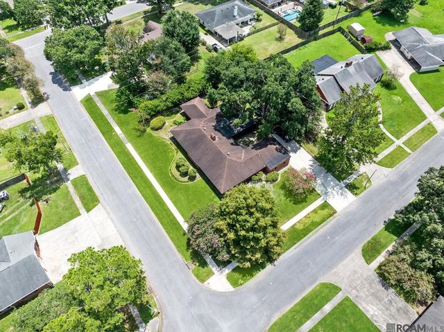 12026 Sherbrook, Baton Rouge, LA 70815