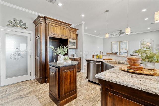 12600 STRAY HORSE Trail, Amarillo, TX 79124