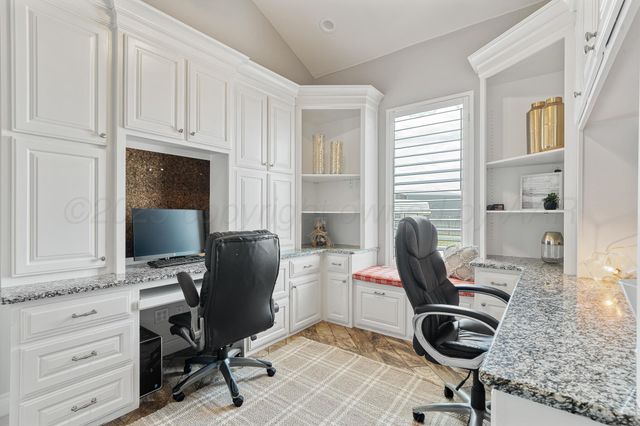 12600 STRAY HORSE Trail, Amarillo, TX 79124