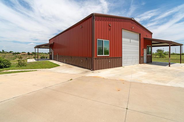 12600 STRAY HORSE Trail, Amarillo, TX 79124