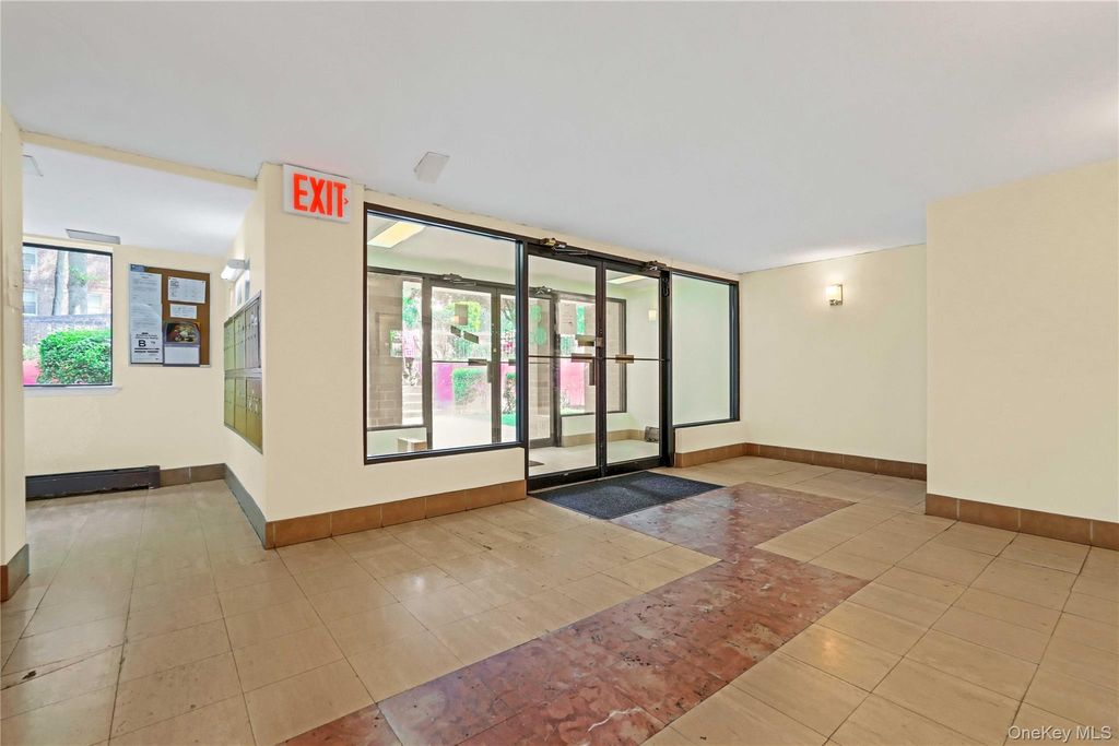 180-16 Wexford Terrace 1C, Jamaica Estates, NY 11432 — photo 2