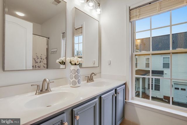 21625 MERION ST, Ashburn, VA 20147