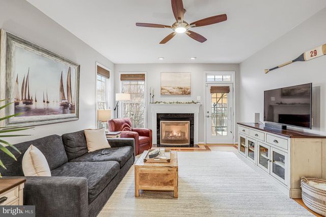 21625 MERION ST, Ashburn, VA 20147