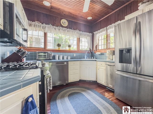 48 South Lake Drive, Chautauqua, NY 14722