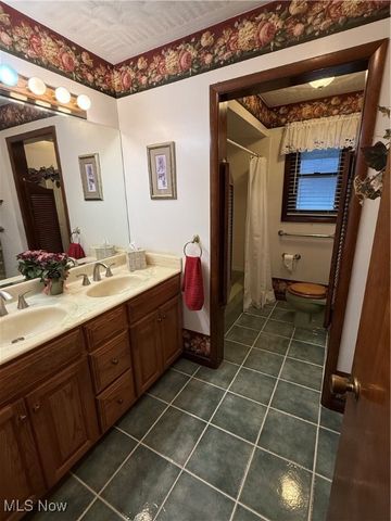 738 Main Street, Wellsville, OH 43968