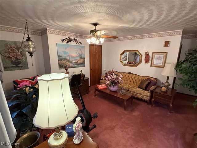 738 Main Street, Wellsville, OH 43968