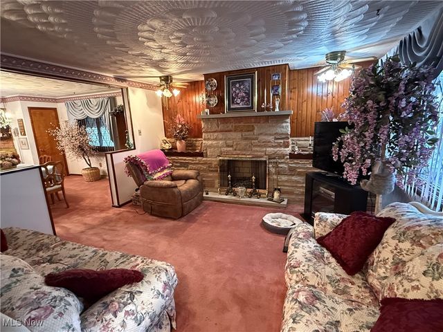 738 Main Street, Wellsville, OH 43968