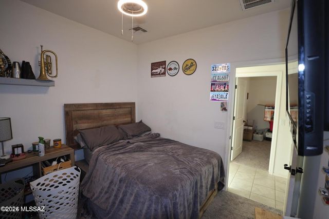 7976 S Golden Bell Drive, Tucson, AZ 85747