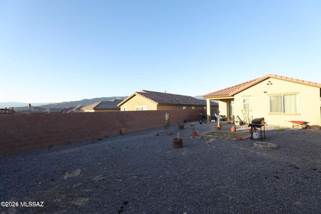 7976 S Golden Bell Drive, Tucson, AZ 85747