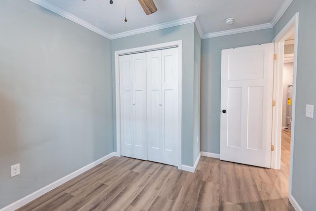 2400 W High Street, Springfield, MO 65803