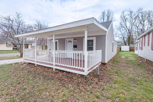 2400 W High Street, Springfield, MO 65803