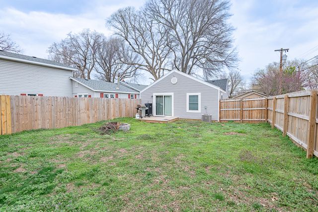 2400 W High Street, Springfield, MO 65803